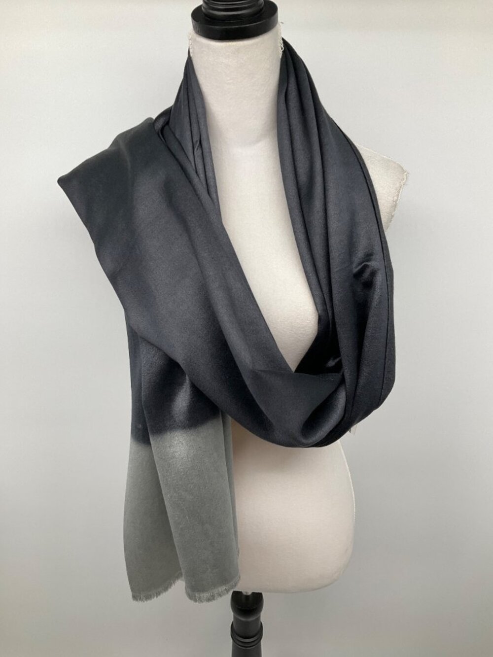Bajra Satin weave horizontal Black Grey Ombré Cashmere Scarf New